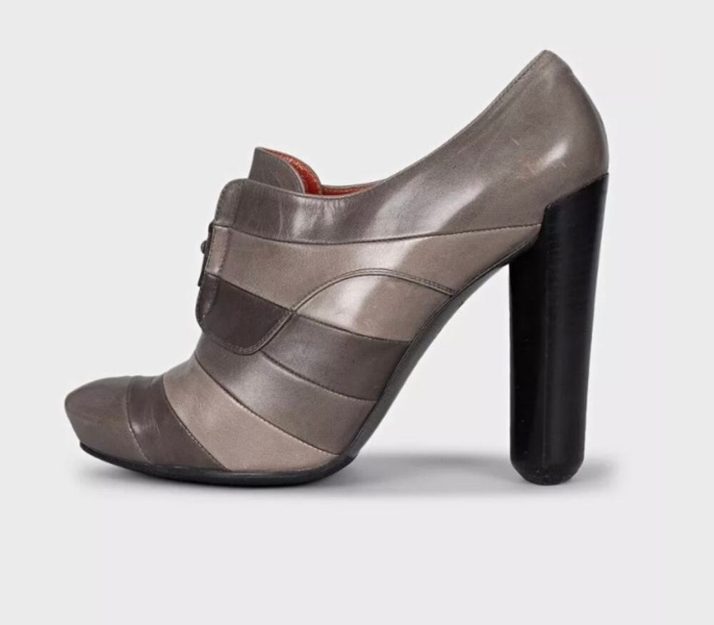 Louis Vuitton Brown Leather Ankle Boots - Chic EU 39.5